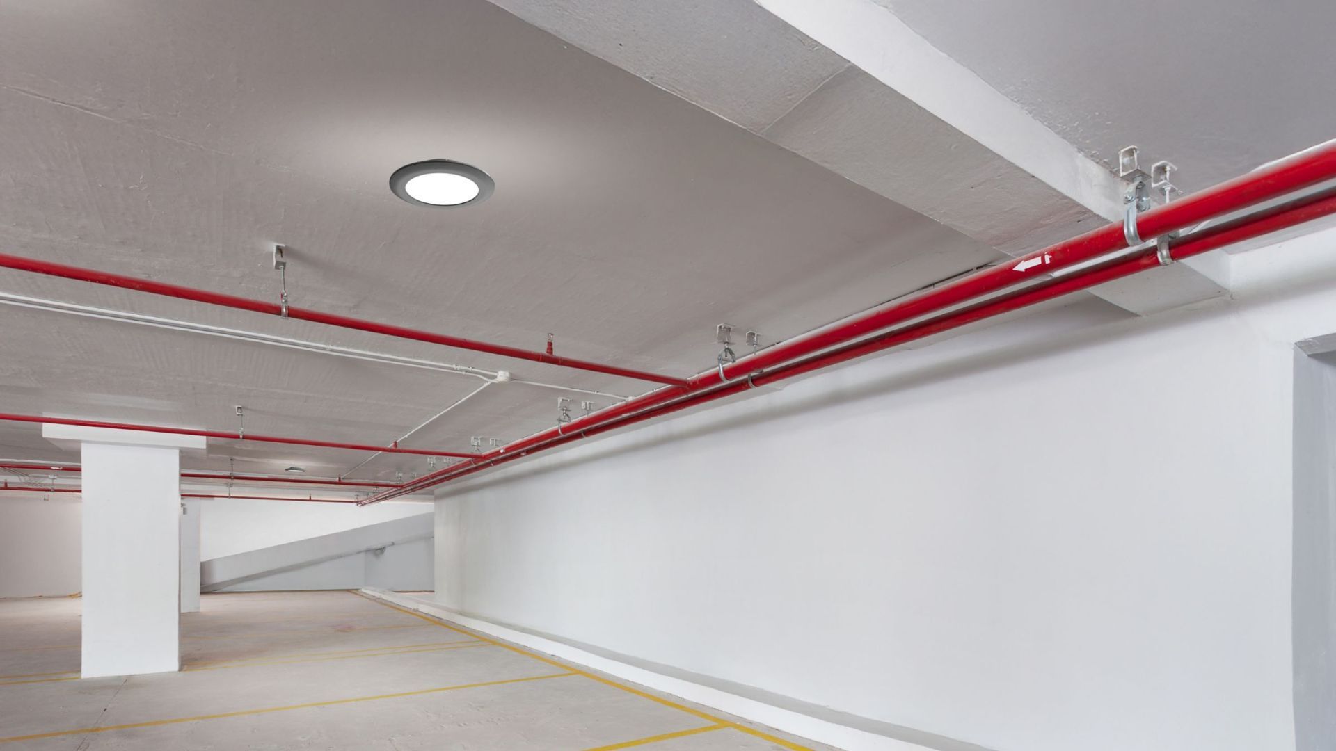 The Gardco SoftView LED parking garage luminaire from Genlyte Solutions combines sleek architectural design with Signify’s ComfortEdge™ technology, reducing perceived glare and easing people’s visual adaptation in a space.
